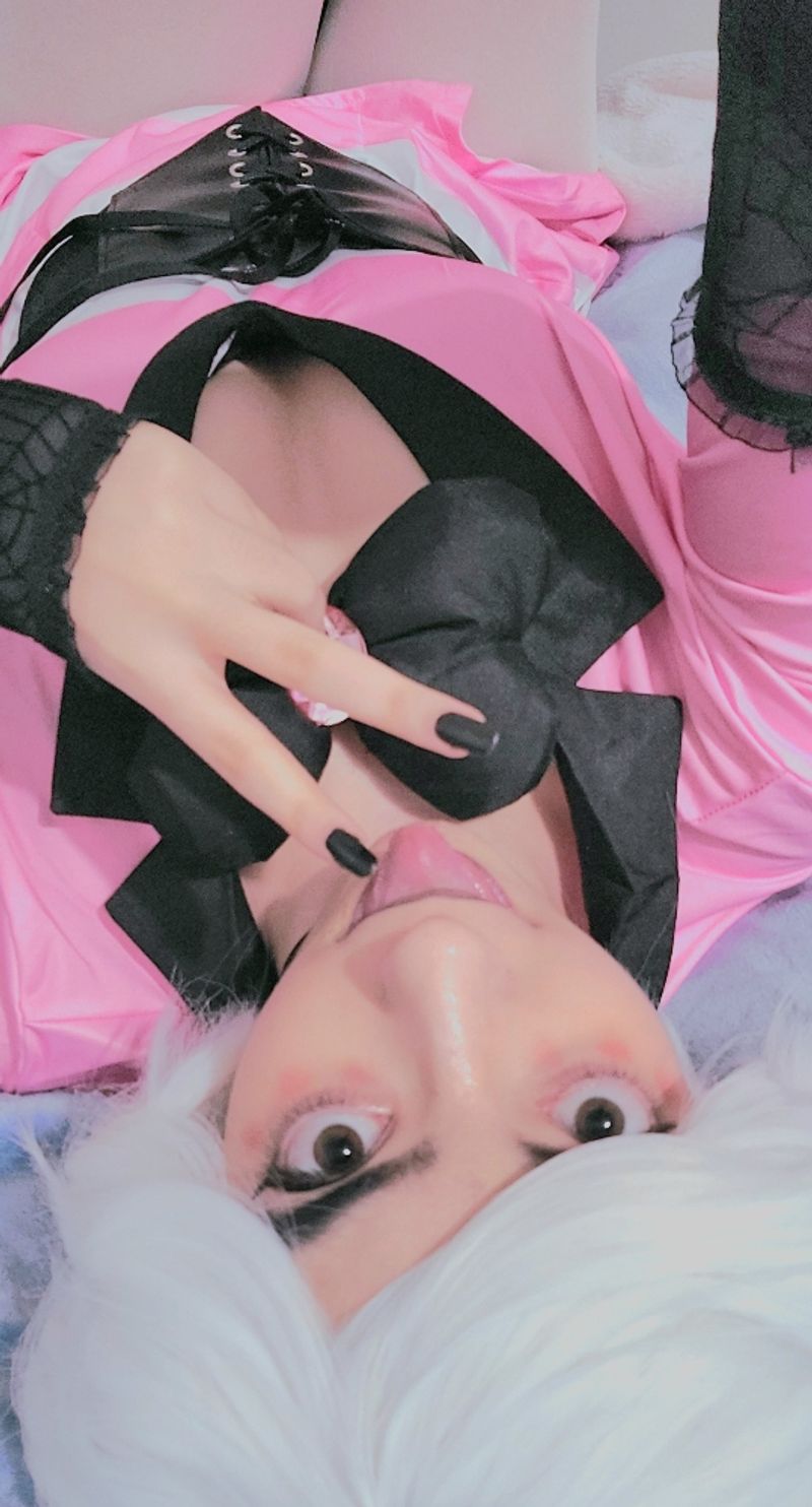 Lowa – v1 Angel Dust