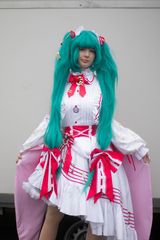 Hatsune Miku strawberry preview 2