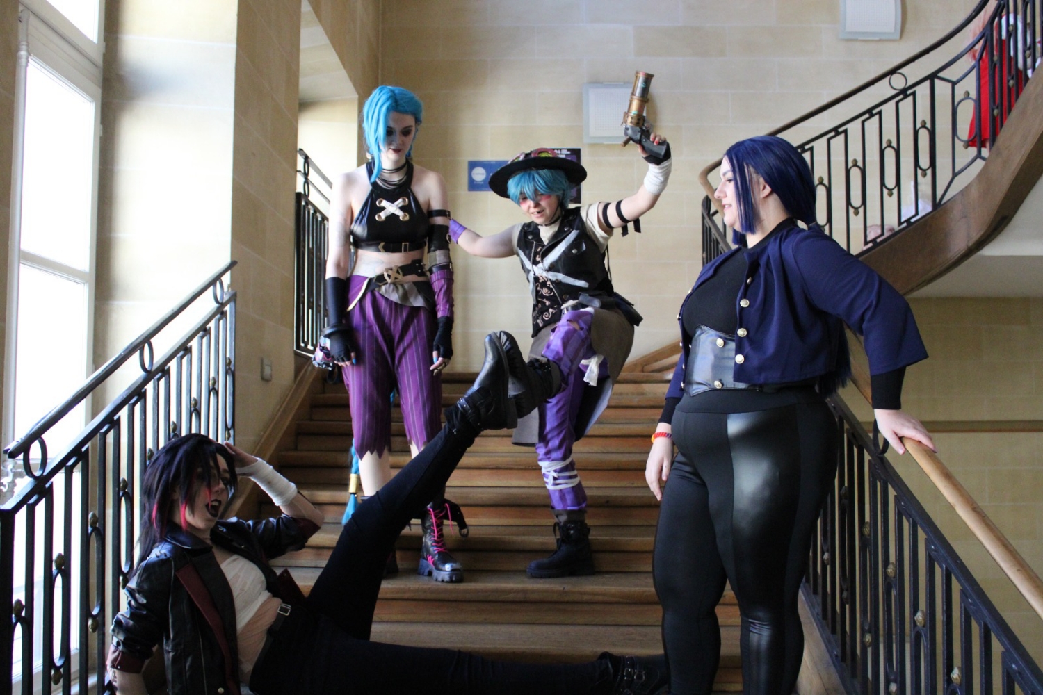 Isha and friends - Photo 6