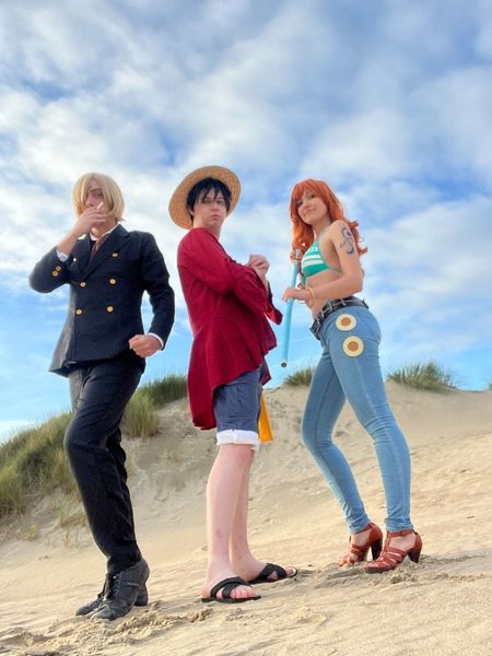 Valou_cosplay - Luffy à la plage