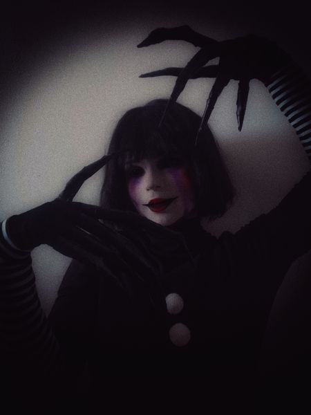 Teresavarschi - Marionette 