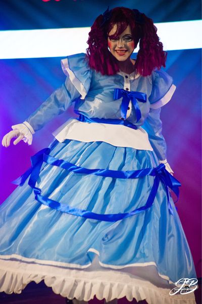 Candys_cosplay - Poppy en convention