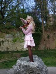 Shooting glinda preview 3