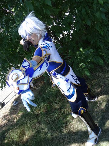 Ezreal porcelain arm