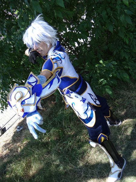 Kamui_shiro - Ezreal porcelain arm