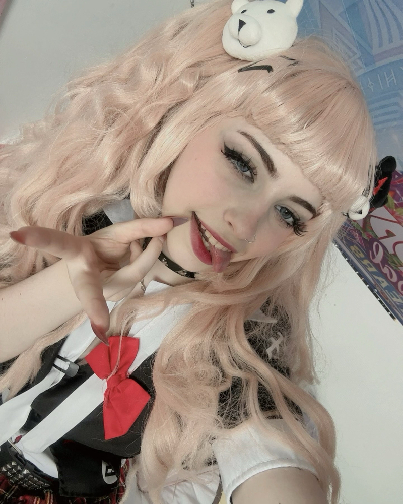 Junko Enoshima - Photo 3