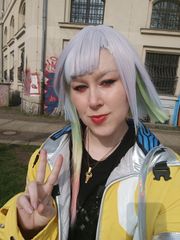 Selfies II preview 3