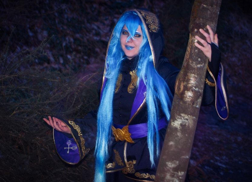 Poolarys_cos - Idia shroud