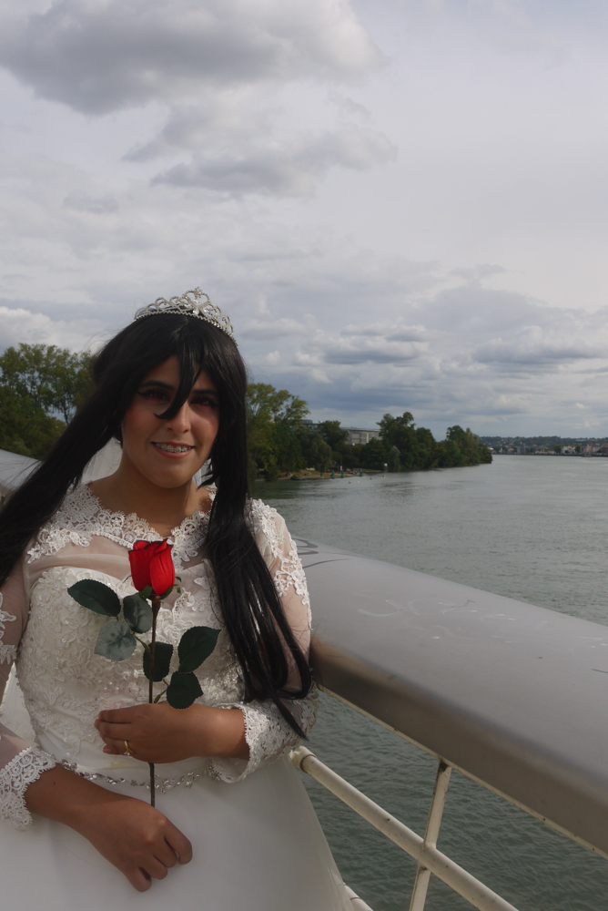 Yor Forger - Photo 6