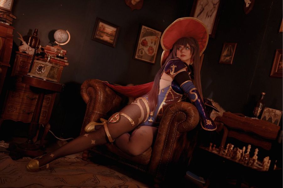 Birdy_cosplay - Mona