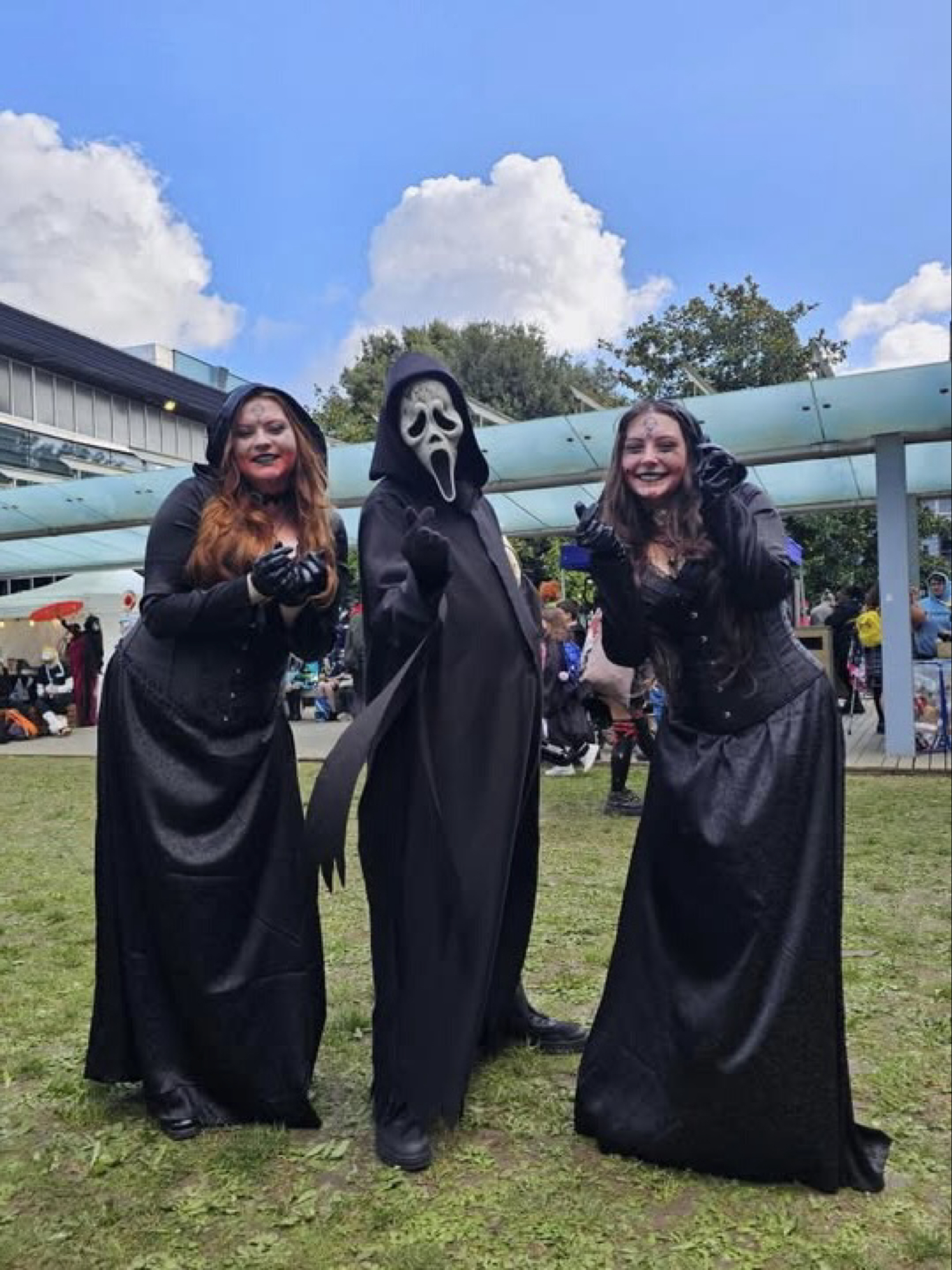 Daniela Dimitrescu 3 - Photo 3