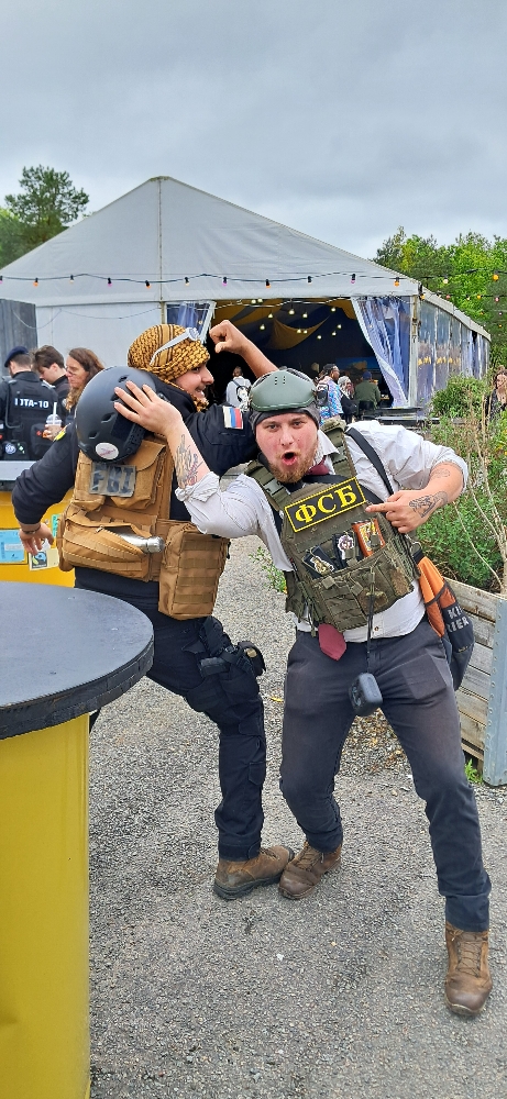 Wolf (golden mask) - Photo 31