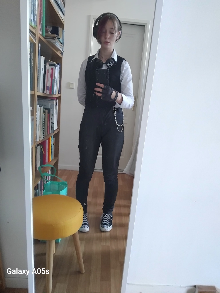 OC Lucia Woods - Photo 20