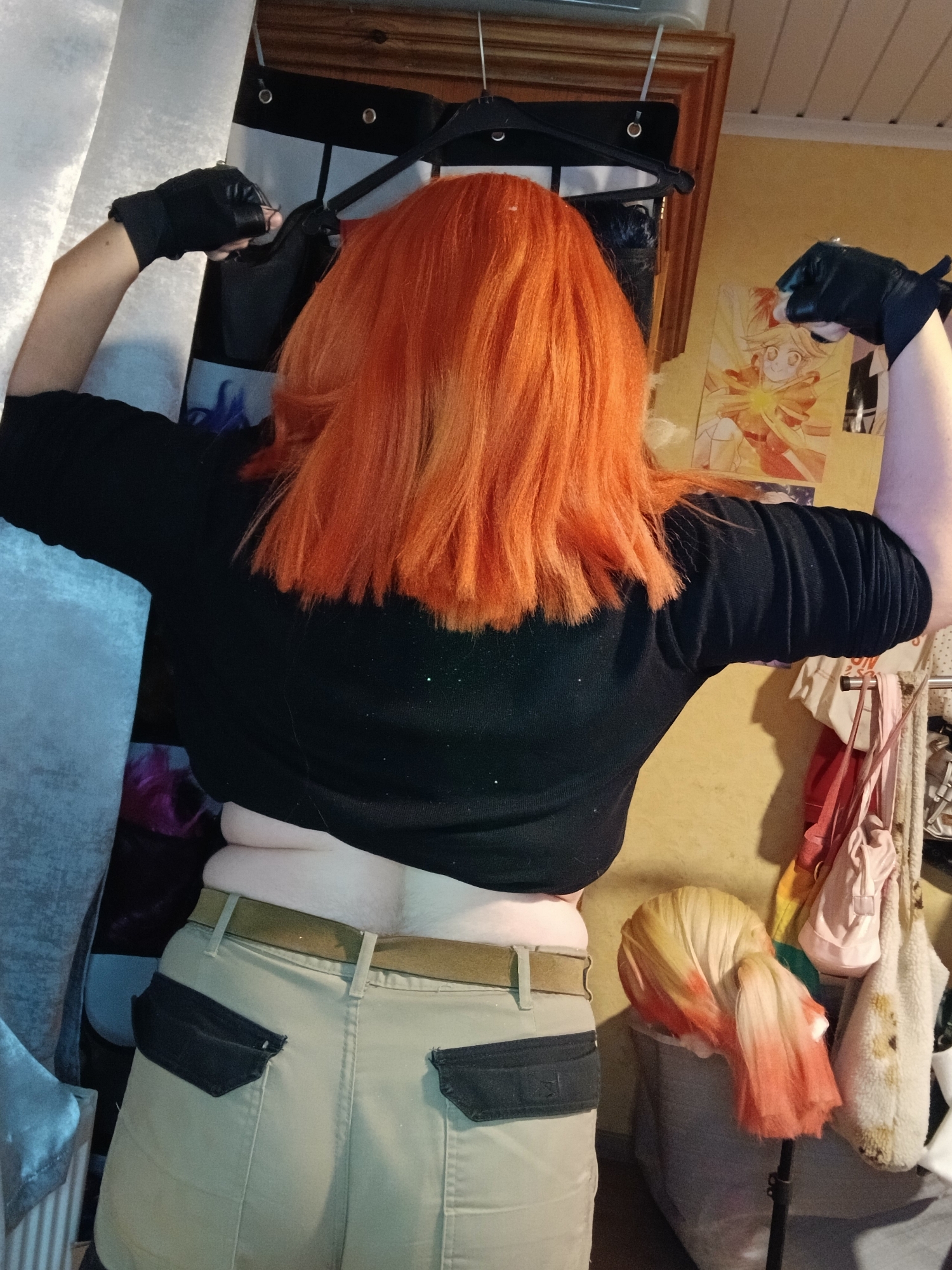 Kim at home - Photo 38