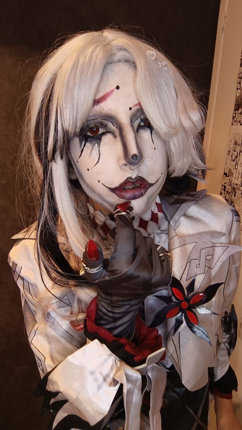 Dyeari_cos – Arlecchino 