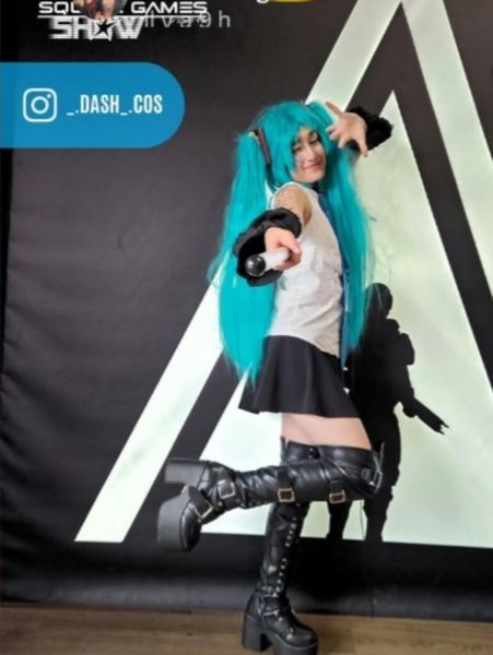 ._dash_.cos, Miku