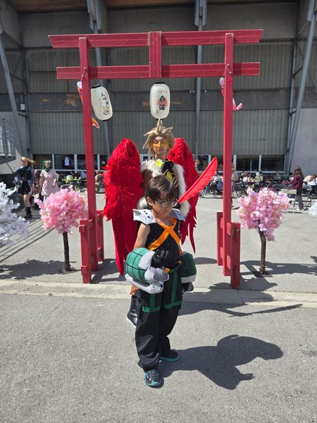 Marie_co - Hawks et mini bakugo