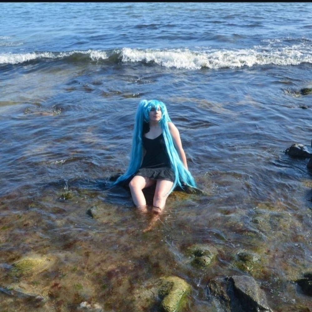 Deep sea girl miku 1