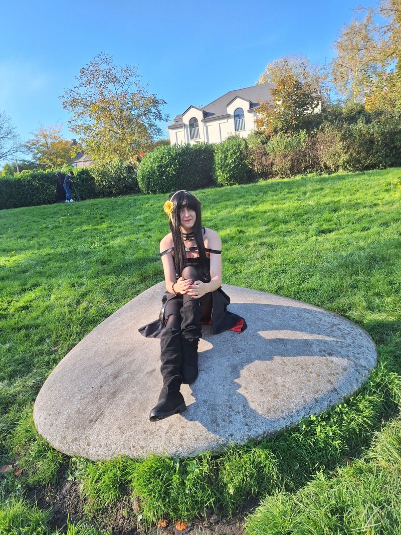 Mirajane- – Yor forger 