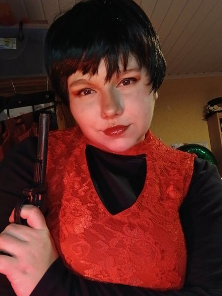 _fluffy_kiddo_ - Ada wong at home