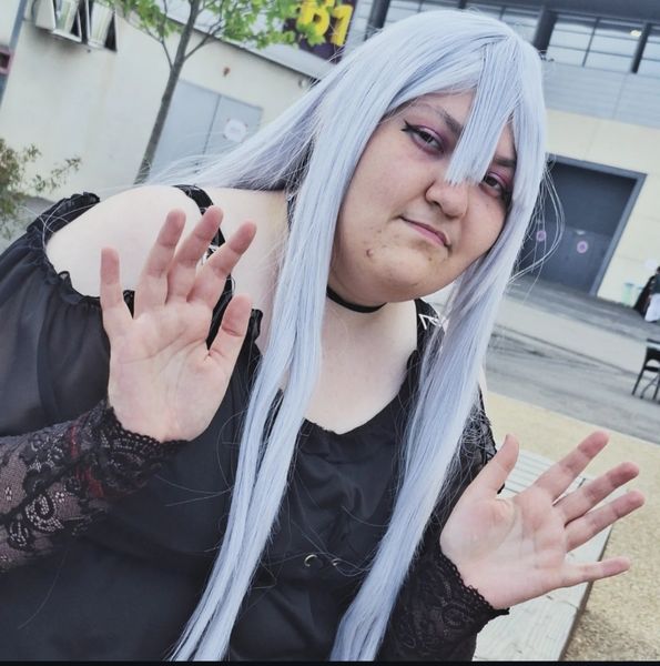 Dealuxis - Kanade Yoisaki 