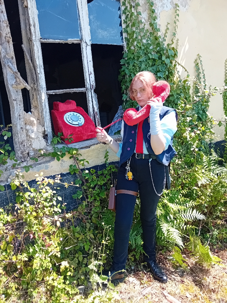 Phone guy - Photo 14