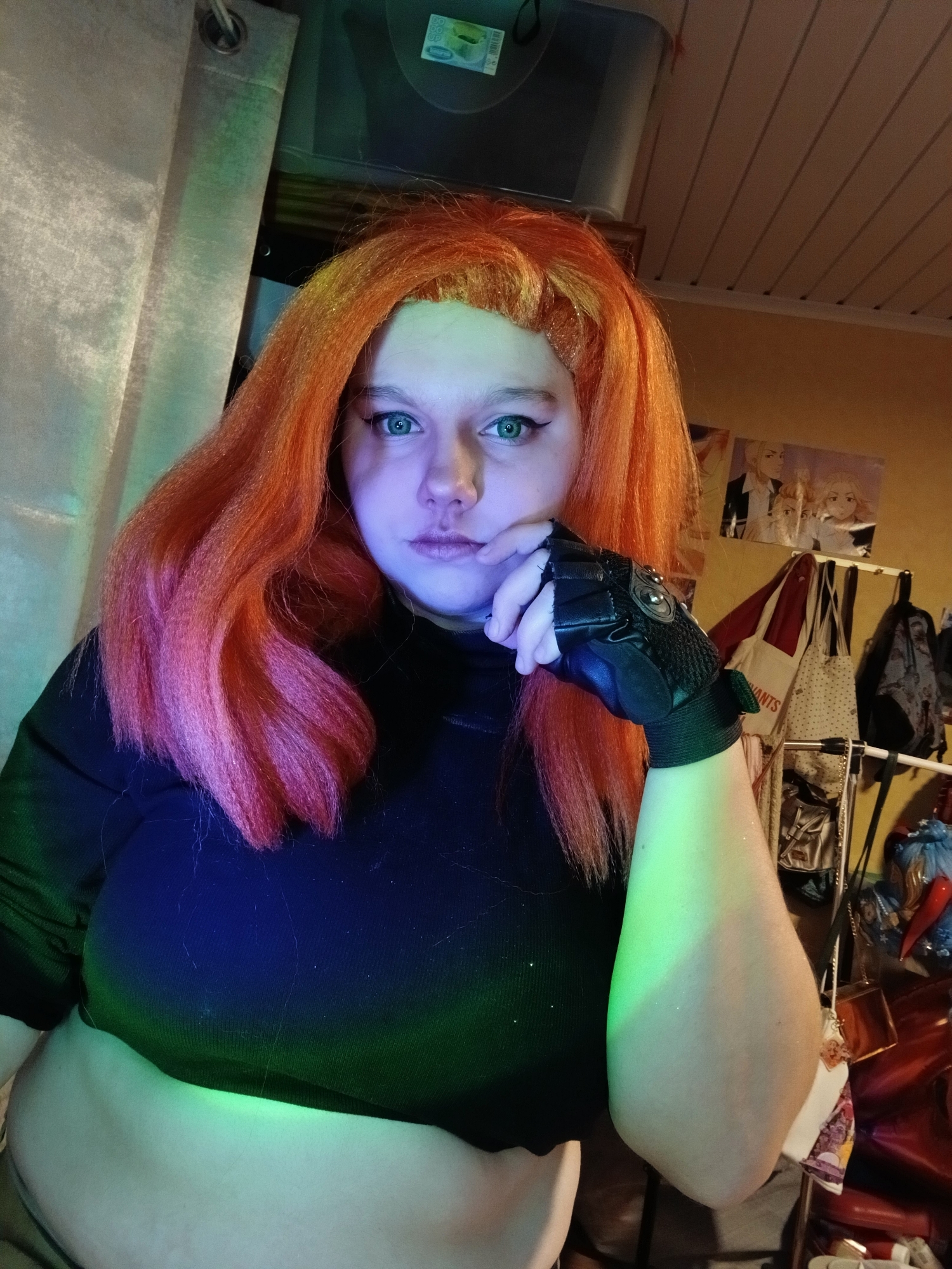 Kim at home - Photo 37