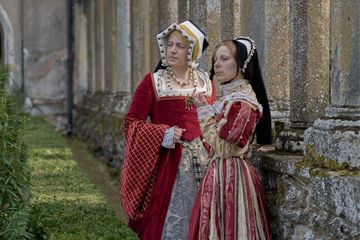 Mary I of England Cosplay preview 3