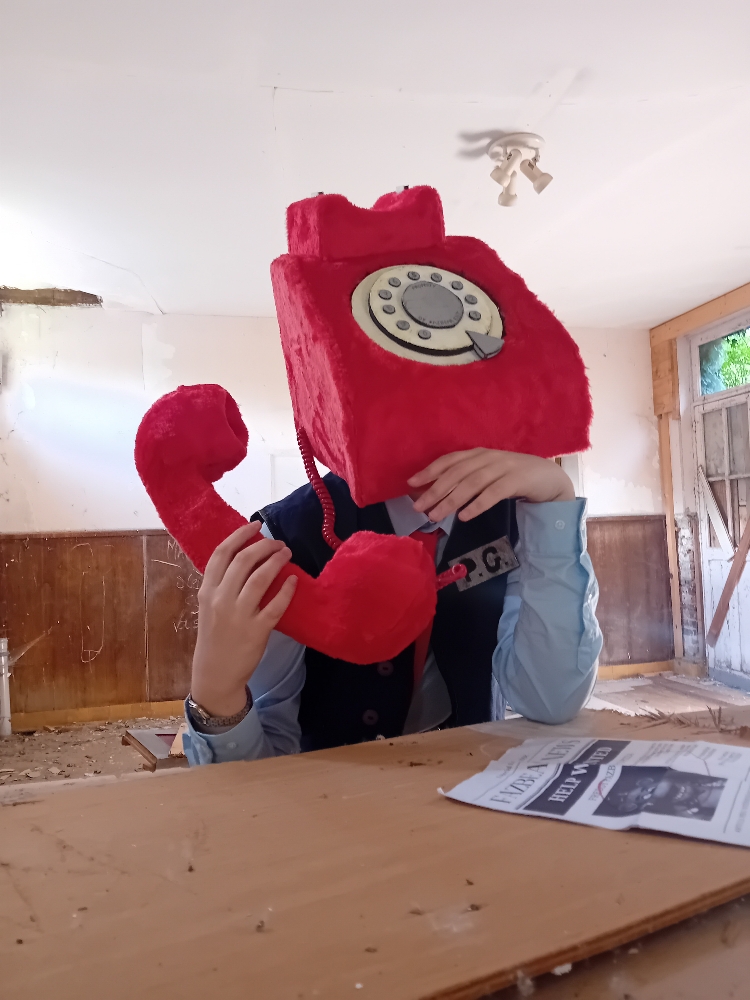 Phone guy - Photo 20