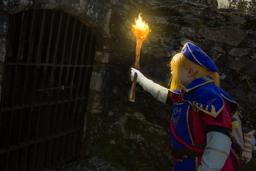 Emma_mukami_cosplay_ - Link tenue de garde 