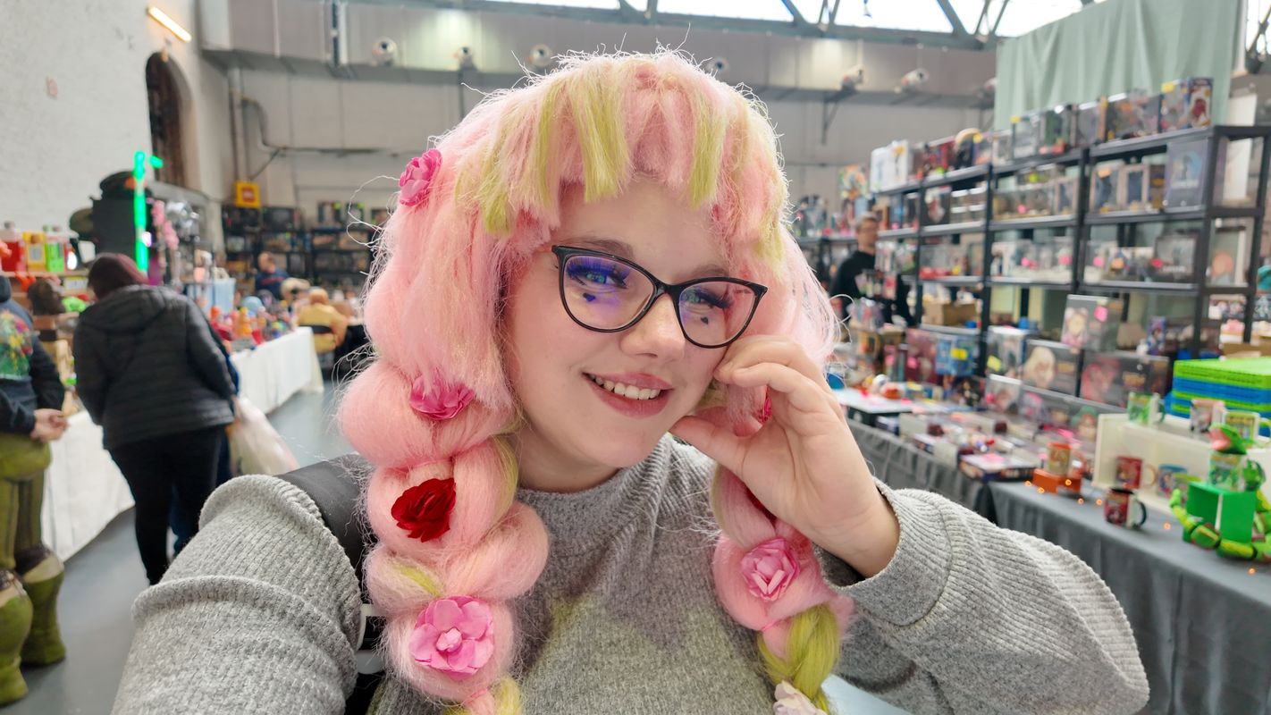 Fluffykiddo – Mitsuri kanroji casu