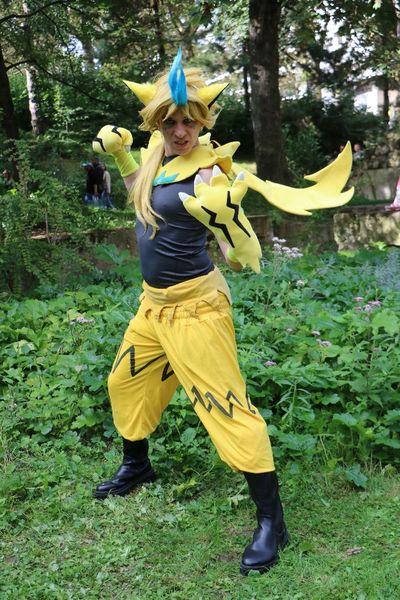 Kogenta_cosplay - Zeraora & Chats