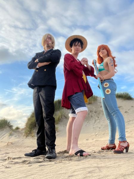 Valou_cosplay - Luffy à la plage