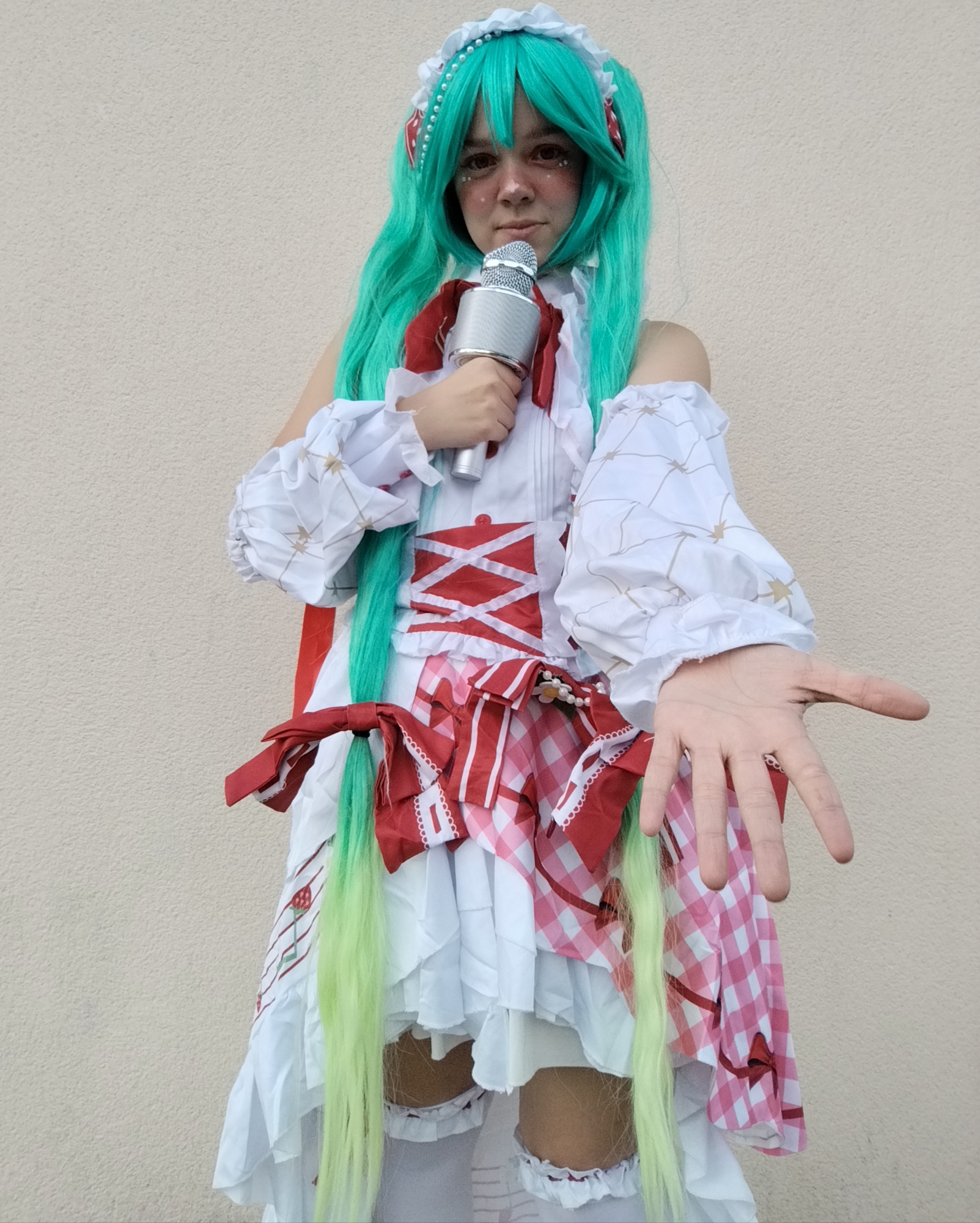 Strawberry Miku 🍓💚 - Photo 18