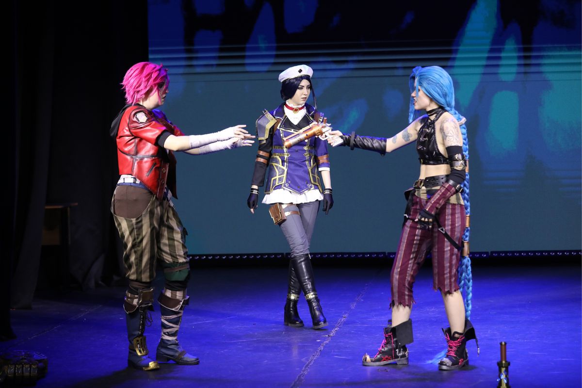 Visha_kiraz – Festivals