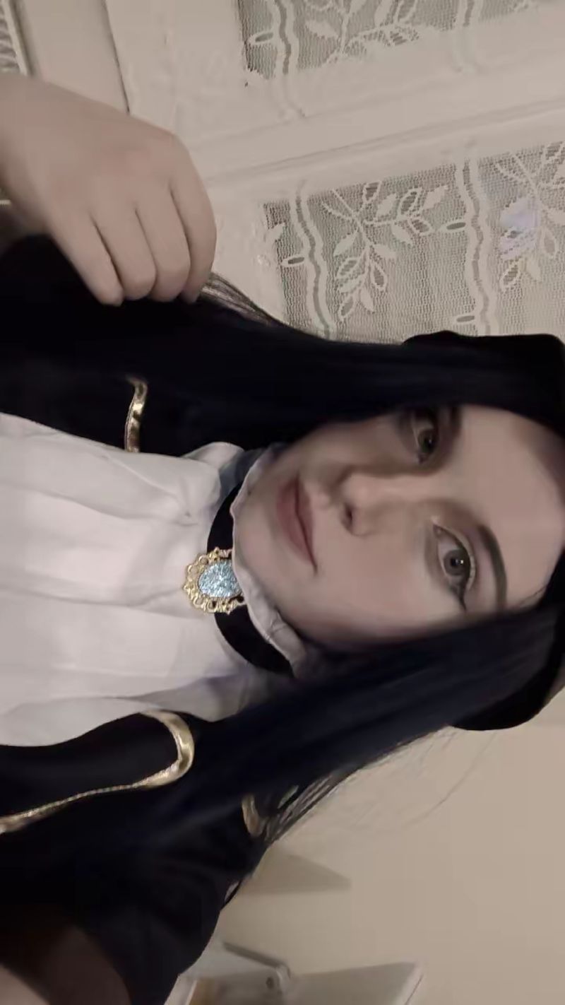 Mitsukicos – Caitlyn 