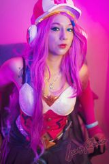 Miss fortune arcade preview 3