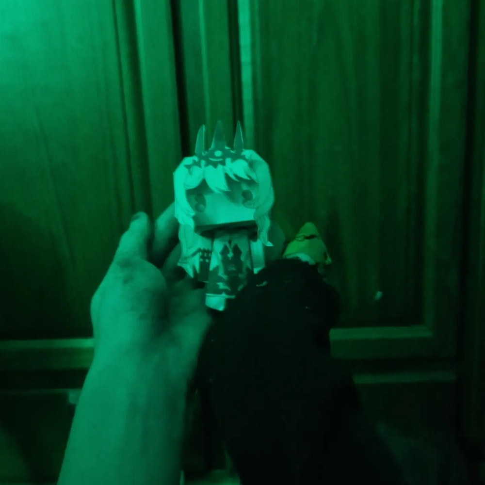 Mobius (og outfit) - Photo 1