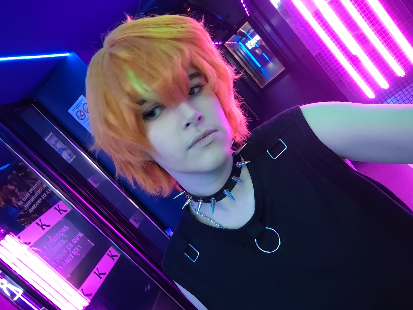 Akito au karaoke — photo 7