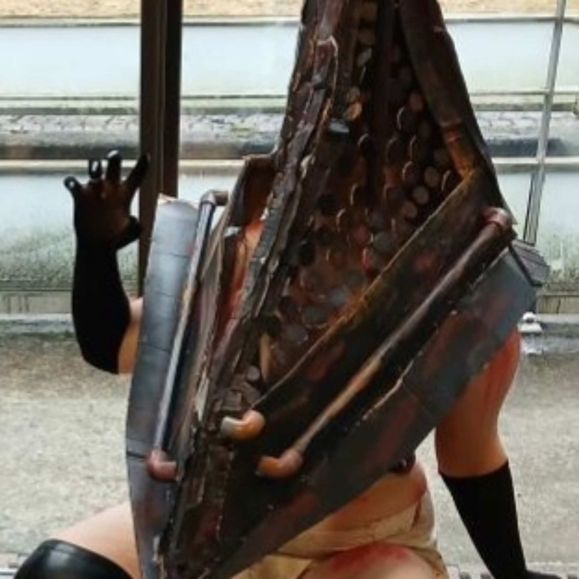 Pyramid head 