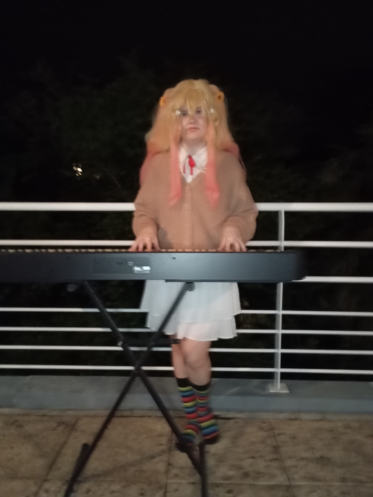 Saki Tenma - Photo 2