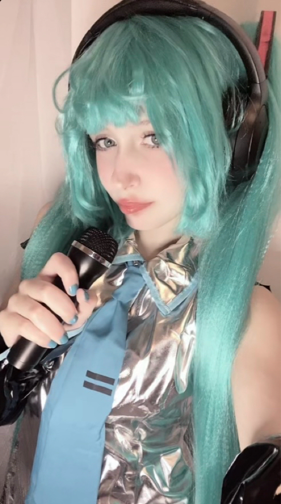 Miku - Photo 2