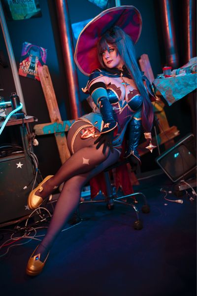 Birdy_cosplay - Mona