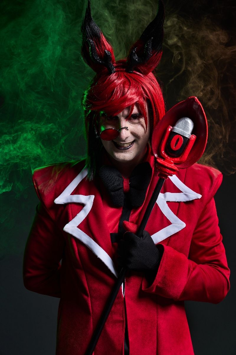 Sinedd_cosplay – Alastor