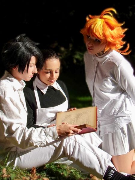 Alii_cosplay_ - Emma 