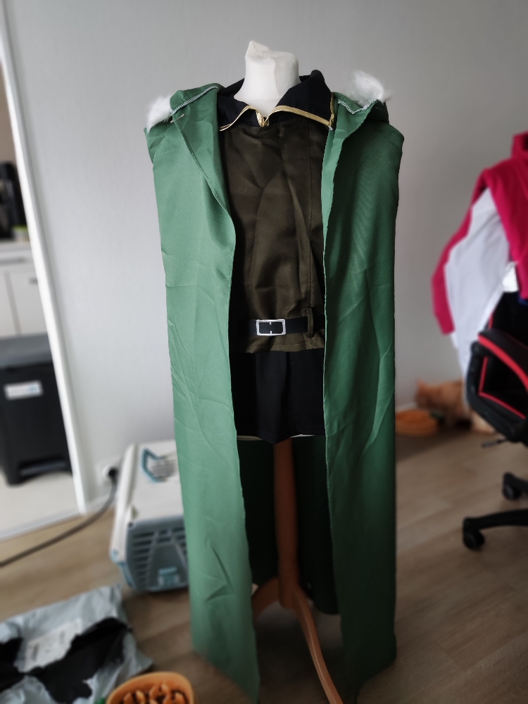 Cosplay Naofumi avan