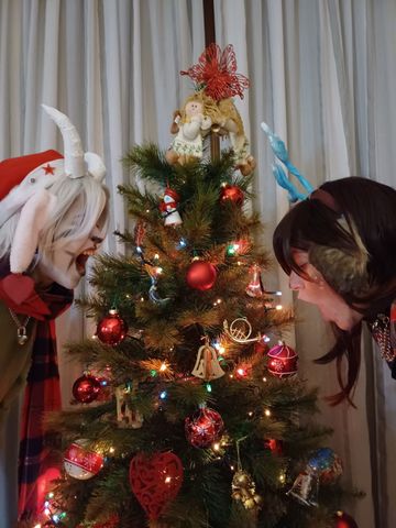 Dess and Azzy