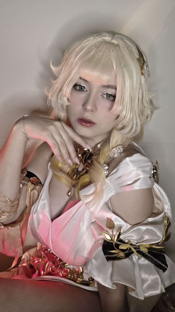 Akira._.cos - Aglaea