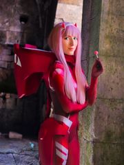 Zero Two preview 3