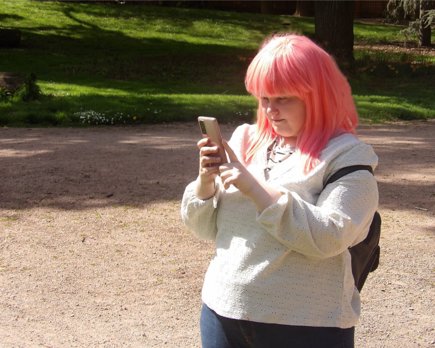Yuki a sign of affection — photo 6